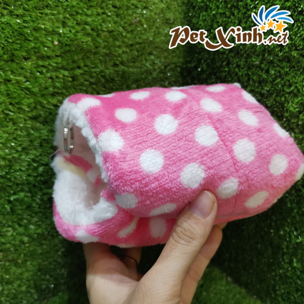 Nhà vải chấm bi