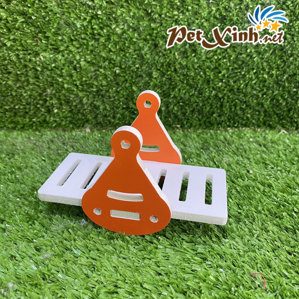 Bập bênh gỗ ghép